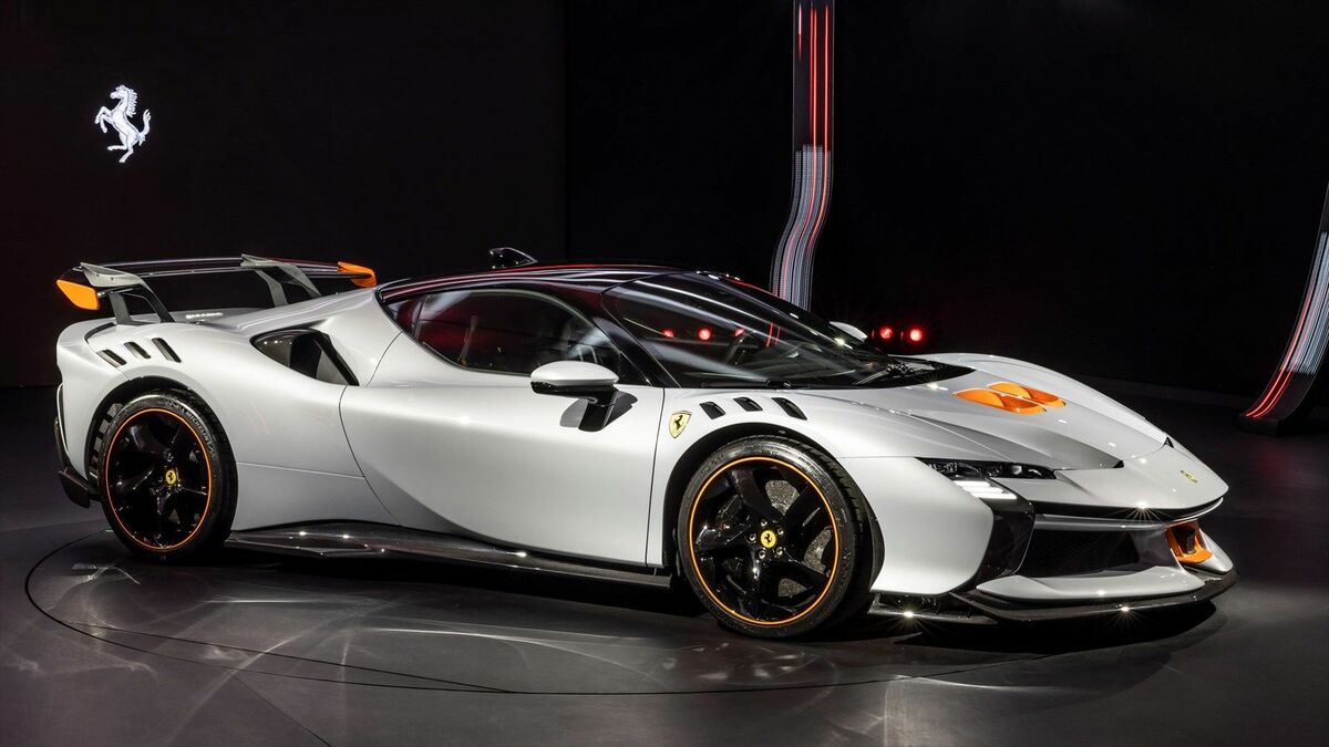 フェラーリ｢SF90 XX｣公道最強スペックの最新作 1000馬力級プラグイン