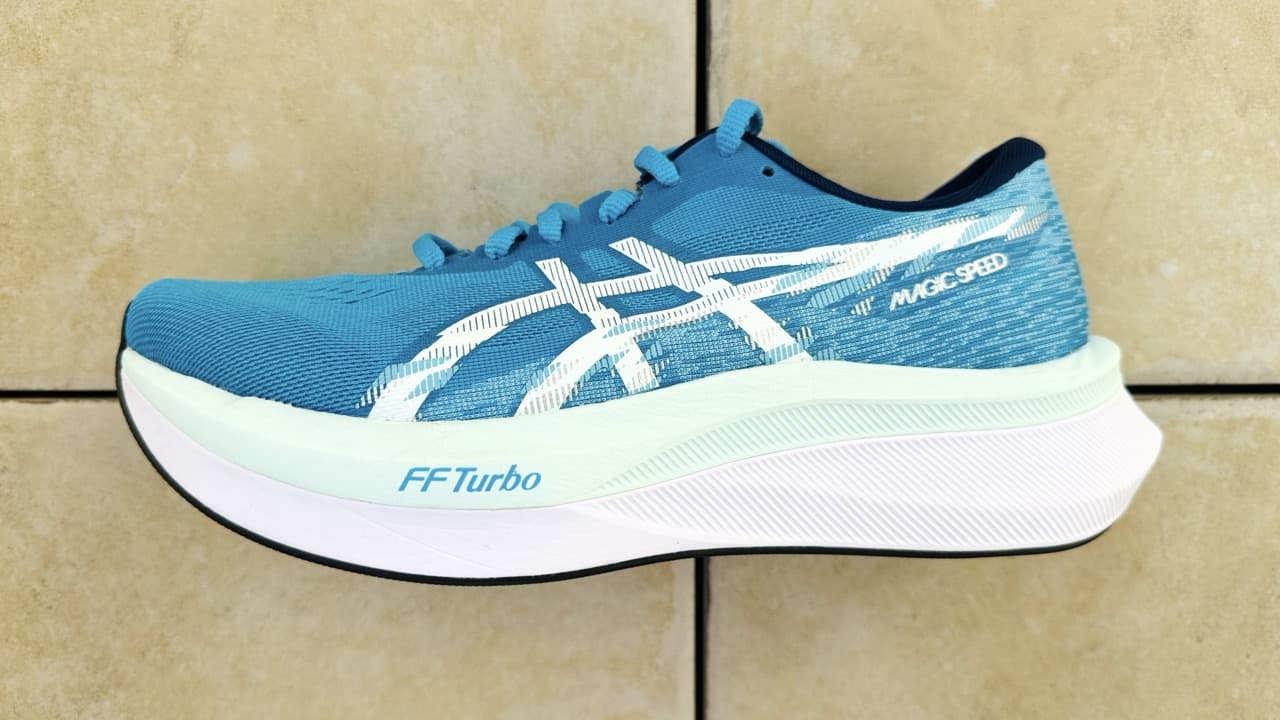 レビュー】Asics マジックスピード4：メタスピードは不要では？と思わ