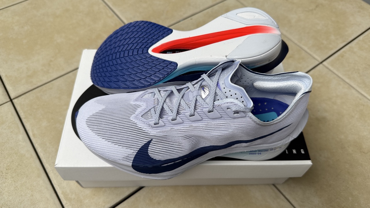 レビュー】Nike ヴェイパーフライ4：軽すぎるが故にアッパーが頼りない