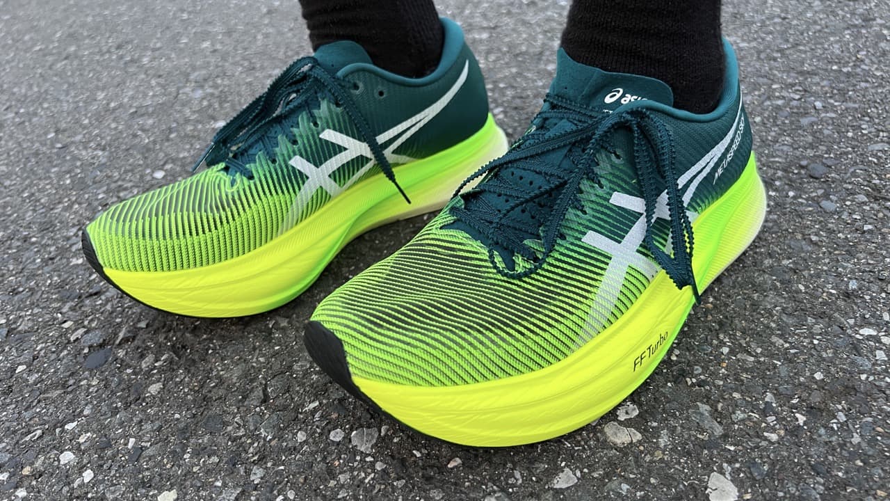 レビュー】Asics メタスピード スカイ プラス（+）｜ともらん！