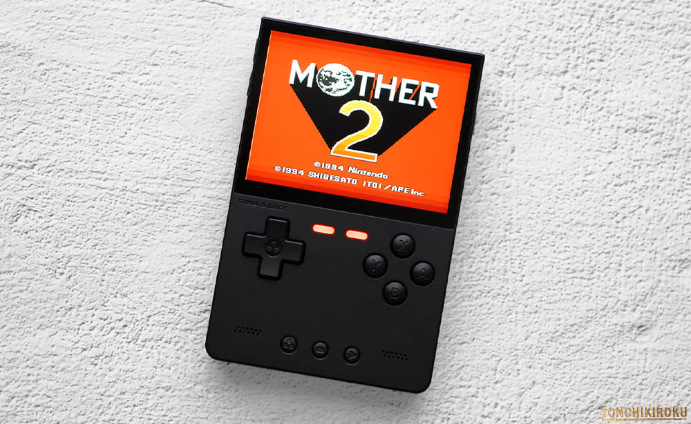 中華ゲーム機「Trimui Brick」レビュー｜小型軽量＆斬新なLEDライト