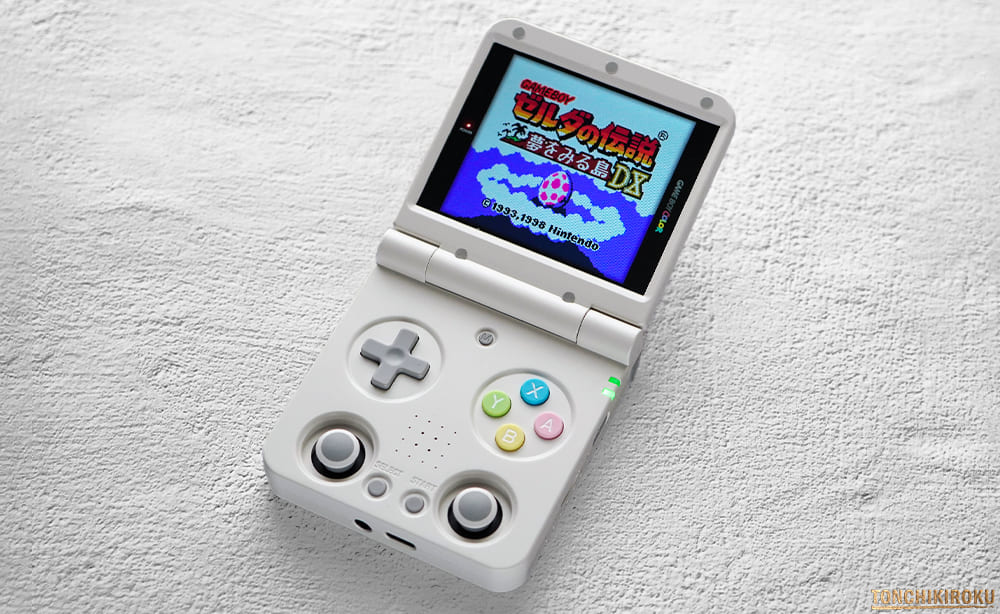 中華ゲーム機「Miyoo Flip」レビュー｜携帯性抜群の折りたたみモデル