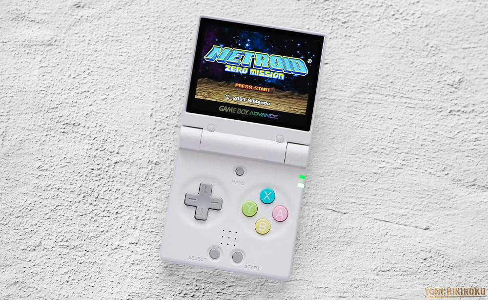 中華ゲーム機「Miyoo Mini Flip」レビュー｜小型クラムシェル＆高携帯