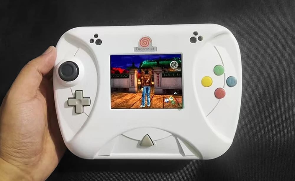 魔改造ゲーム機「Dreamcast Portable」登場｜魔改造・新型DIYモデル