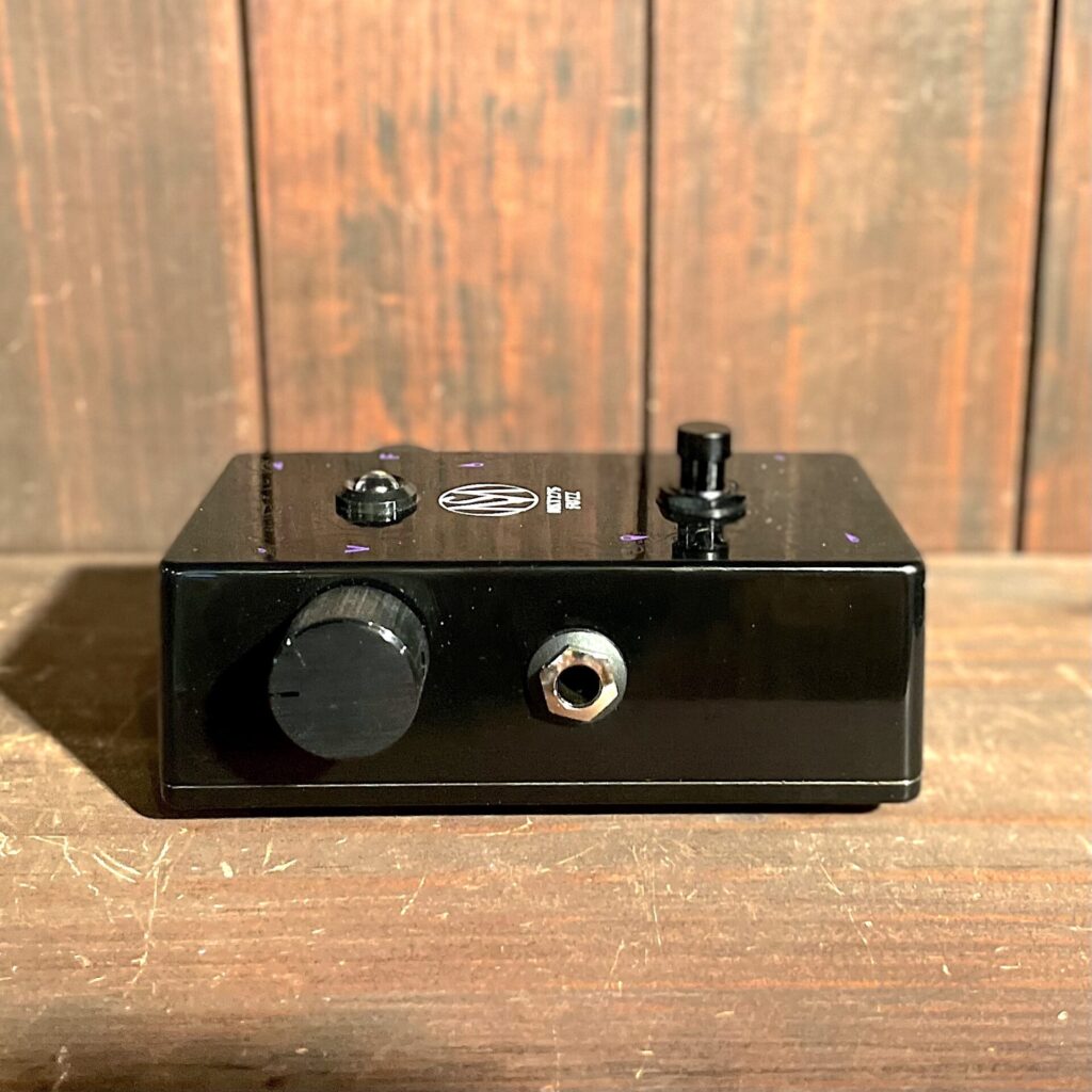 SM Pedals Limited Edition All Black Red Dot NKT275 SM Fuzz | TONE BLUE