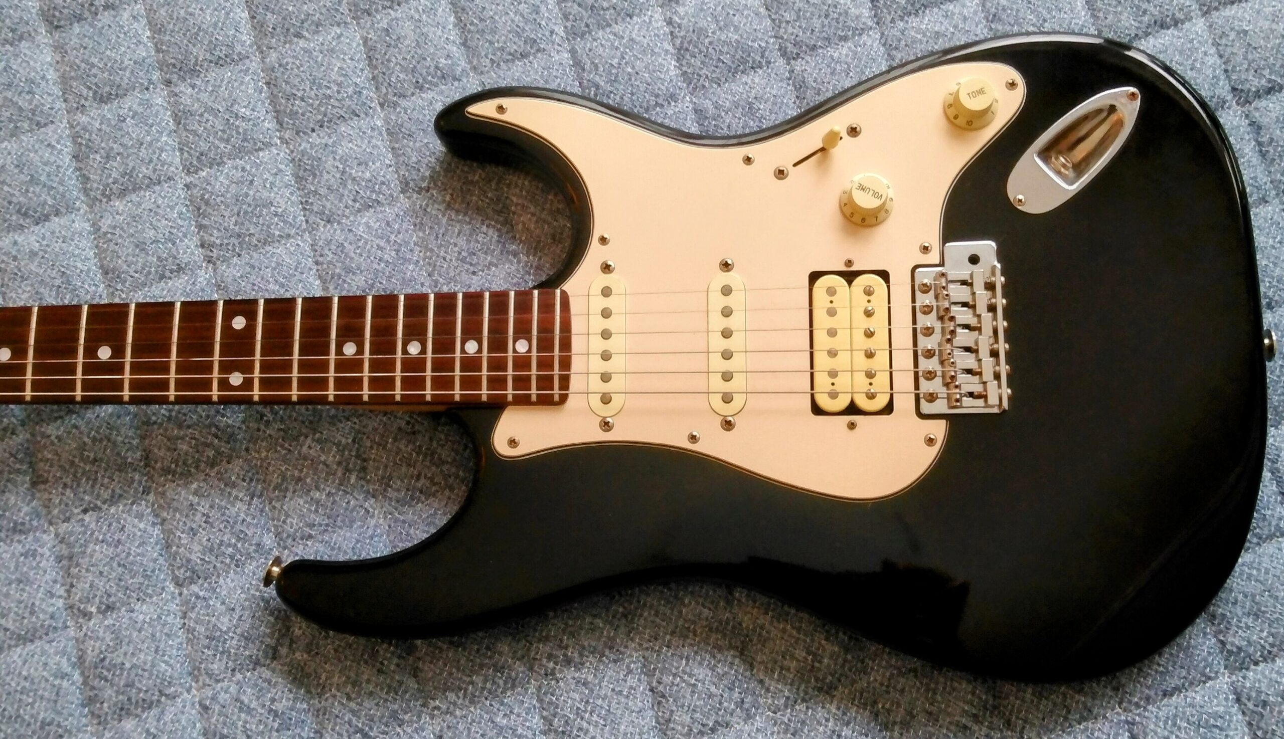 グレコ ブギー Greco Boogie ストラト SSH | 安ギター一期一会 by Tone Lab