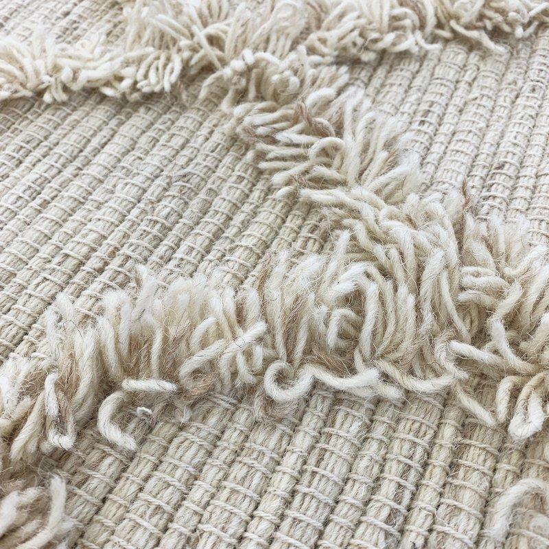 ウール100％のおしゃれなインド製手織りラグ WOOL CROSS RUG