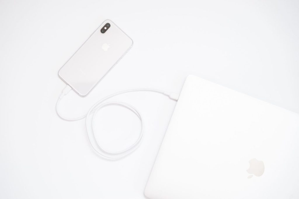 iPhoneをMacBookに直接挿せる！Anker『PowerLine II USB-C