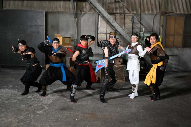 御礼】写真で見る中年奮闘編｜ニュース｜忍者戦隊カクレンジャー30