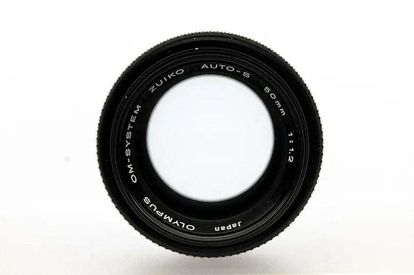 OLYMPUS ZUIKO AUTO-S 50mm F1.2 レンズ清掃 | 東京カメラリペア