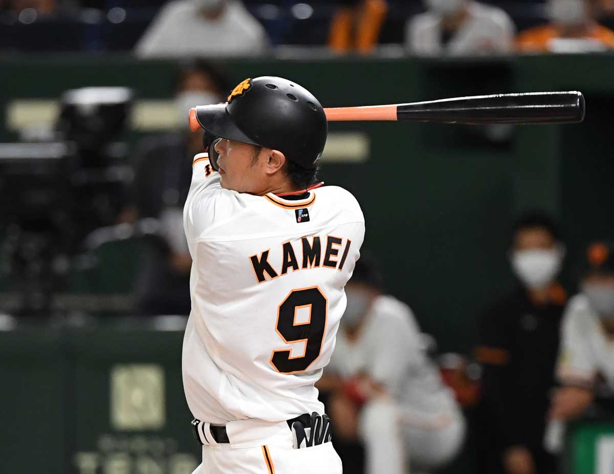 1ページ目】巨人・亀井の「背番号9」の行方 松原継承には「早過ぎる