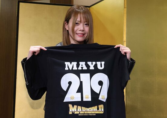 1ページ目】【マリーゴールド】岩谷麻優 初陣で階段落ちも…高橋奈七永