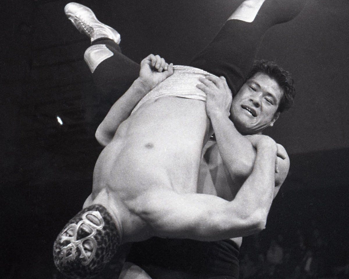 昭和～平成スター列伝】猪木VSマスカラス 黄金対決は日本プロレス