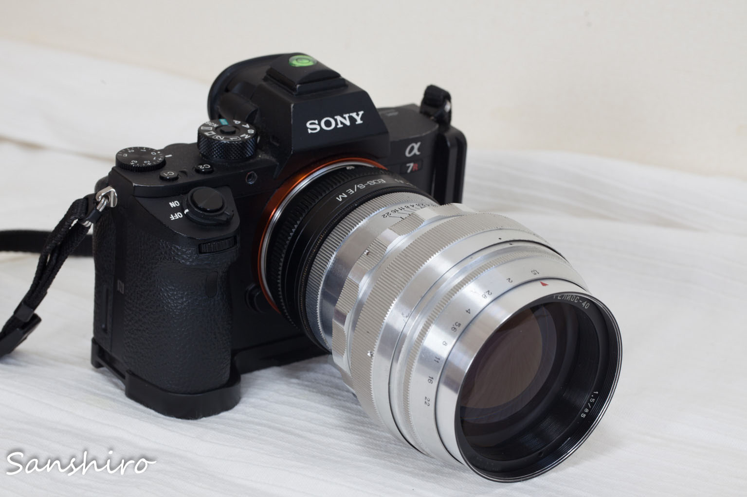 KMZ HELIOS-40 1.5/85 － ロシアンレンズ ヘリオス40 85mm F1.5