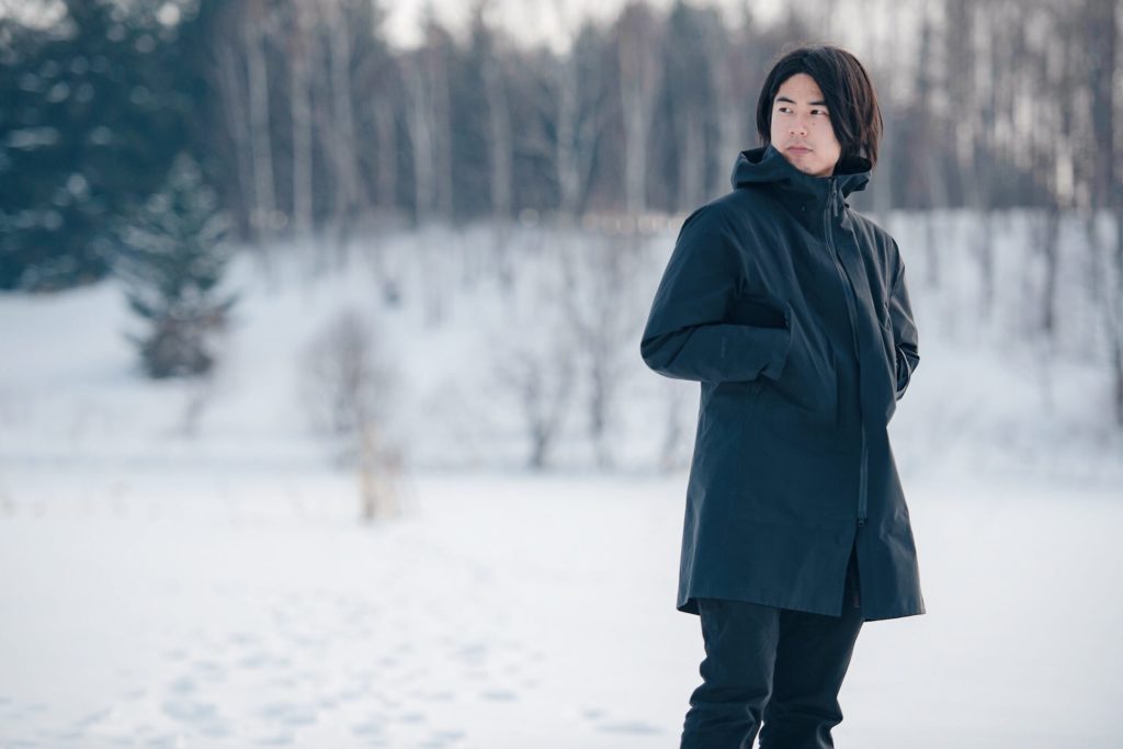 軽くて温かいミニマルなダウンジャケット「mont-bell プラズマ1000