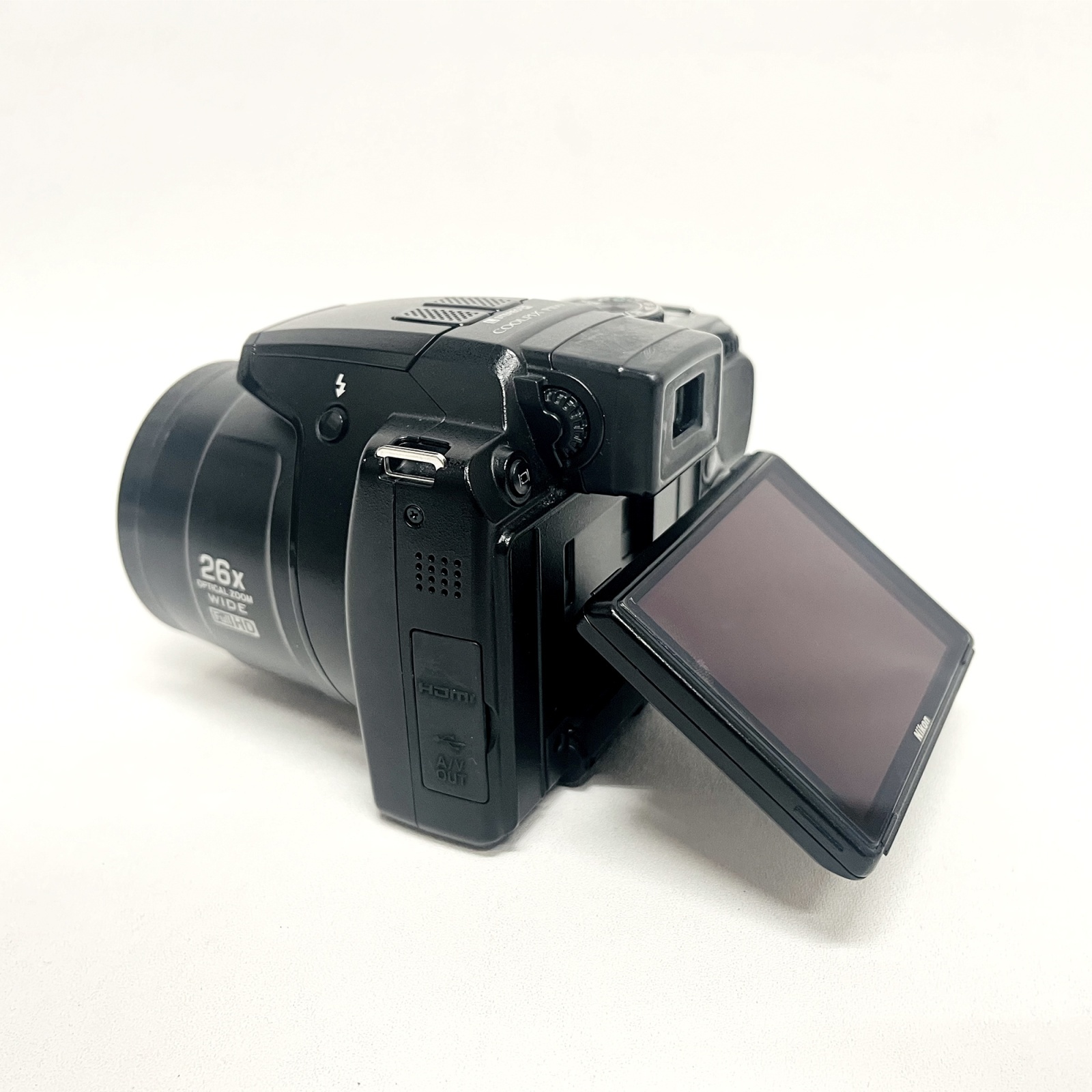 動作確認済・付属品多数】Nikon COOLPIX P100 高倍率ズーム バリ