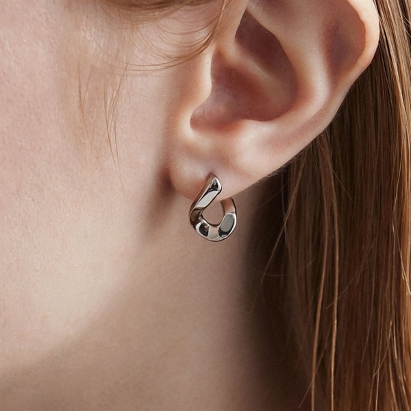 シルバー ピアス/片耳用 | 112234350909 | 【公式】4℃ HOMME+