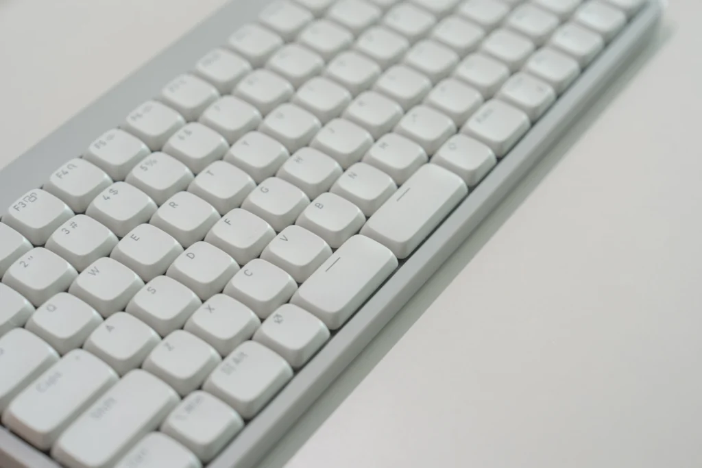 Lofree Flow Lite JIS』レビュー｜待望の日本語配列！分割スペースバー