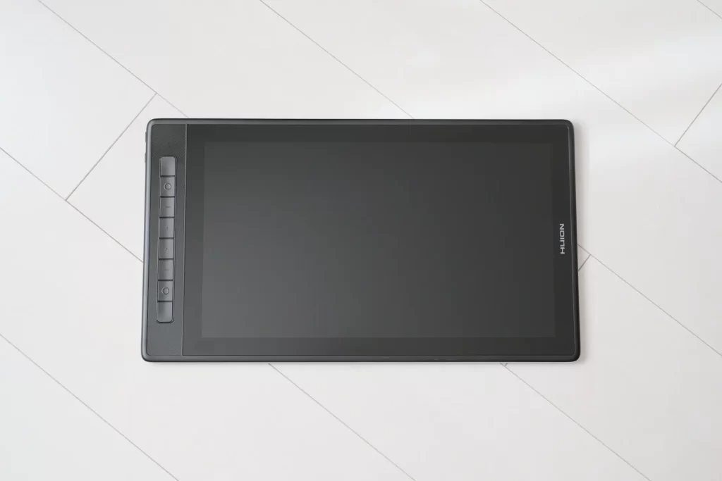 HUION Kamvas Pro 16(2.5K)』レビュー｜QHD15.8インチの大画面で