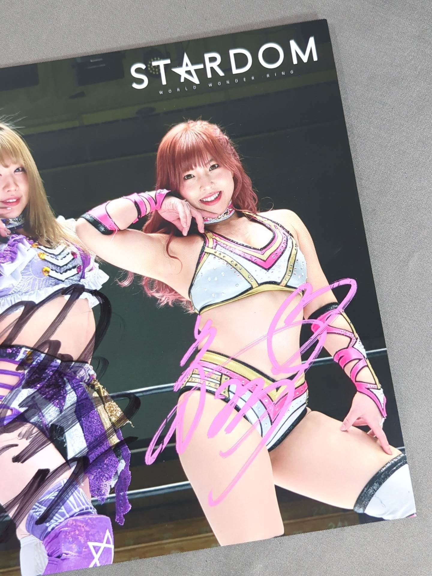 ☆COSMIC ANGELS☆ 3選手直筆サイン入り スターダム ポートレート②