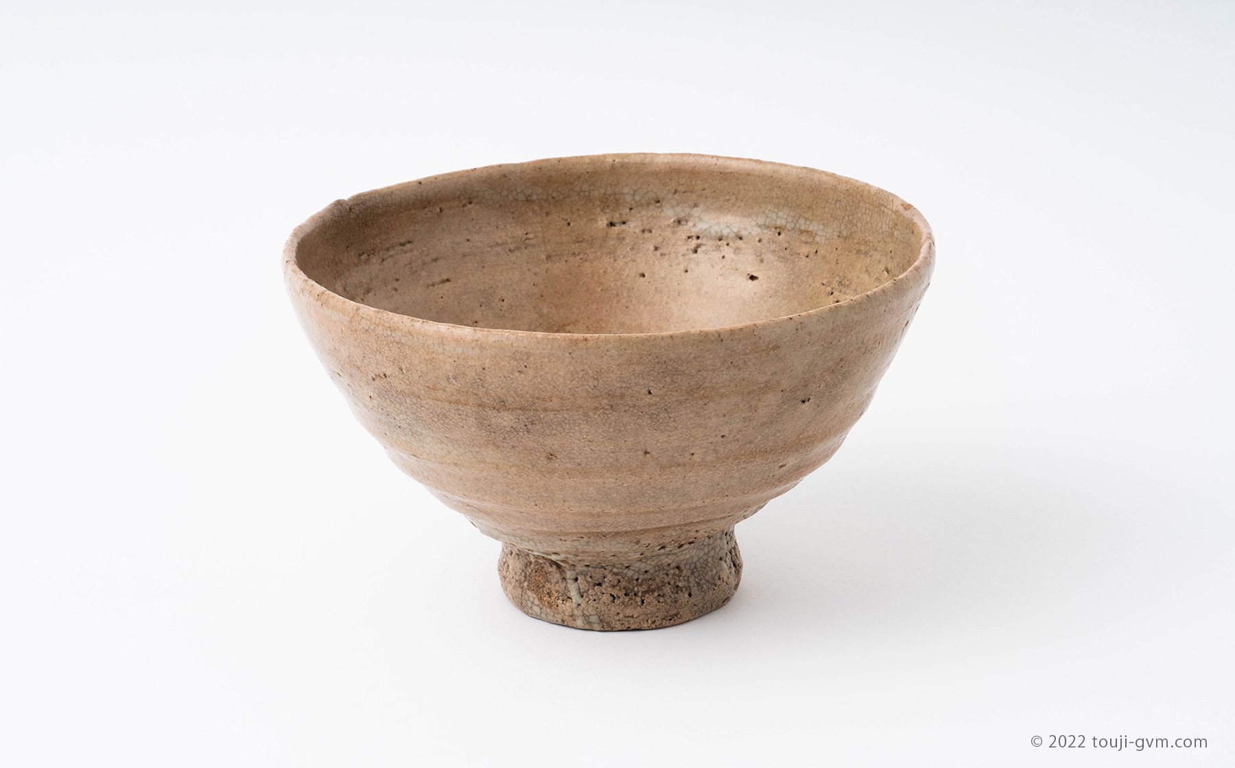 井戸茶碗（いどちゃわん）とは｜高麗茶碗で人気の高い種類の特徴を解説