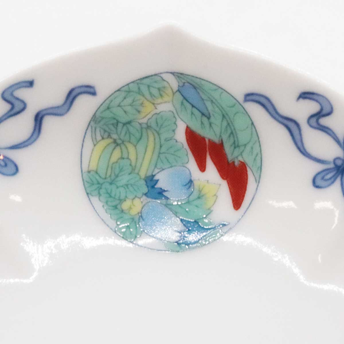 鍋島丸紋桔梗渕小皿