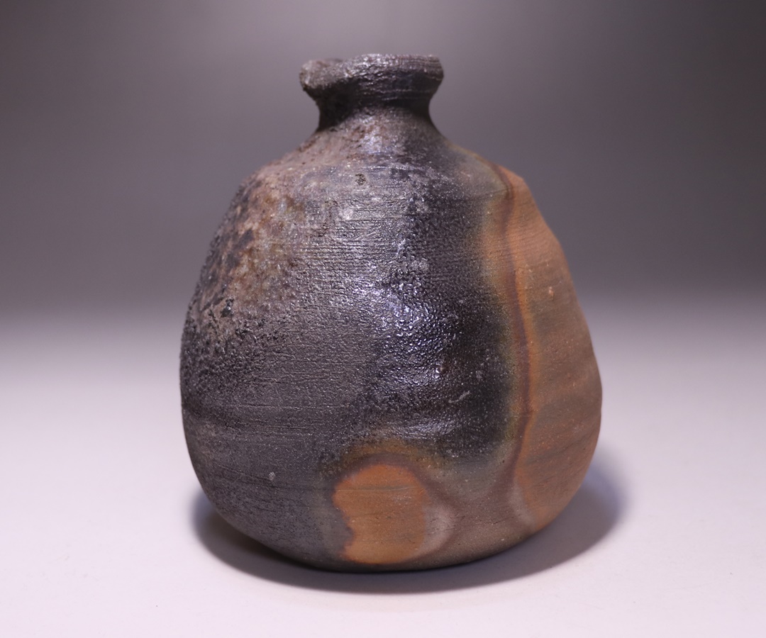 中村和樹 作 「備前窯変徳利」 ～備前焼専門卸小売店 川口陶楽苑～