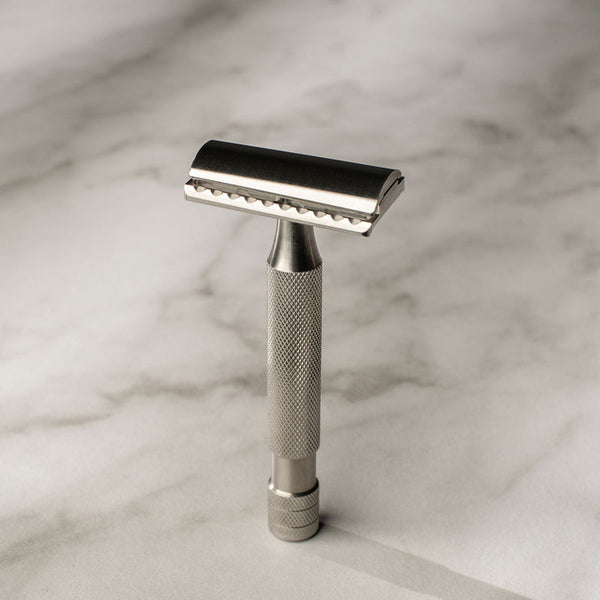 Above the Tie | S1 Slant Razor – Top of the Chain