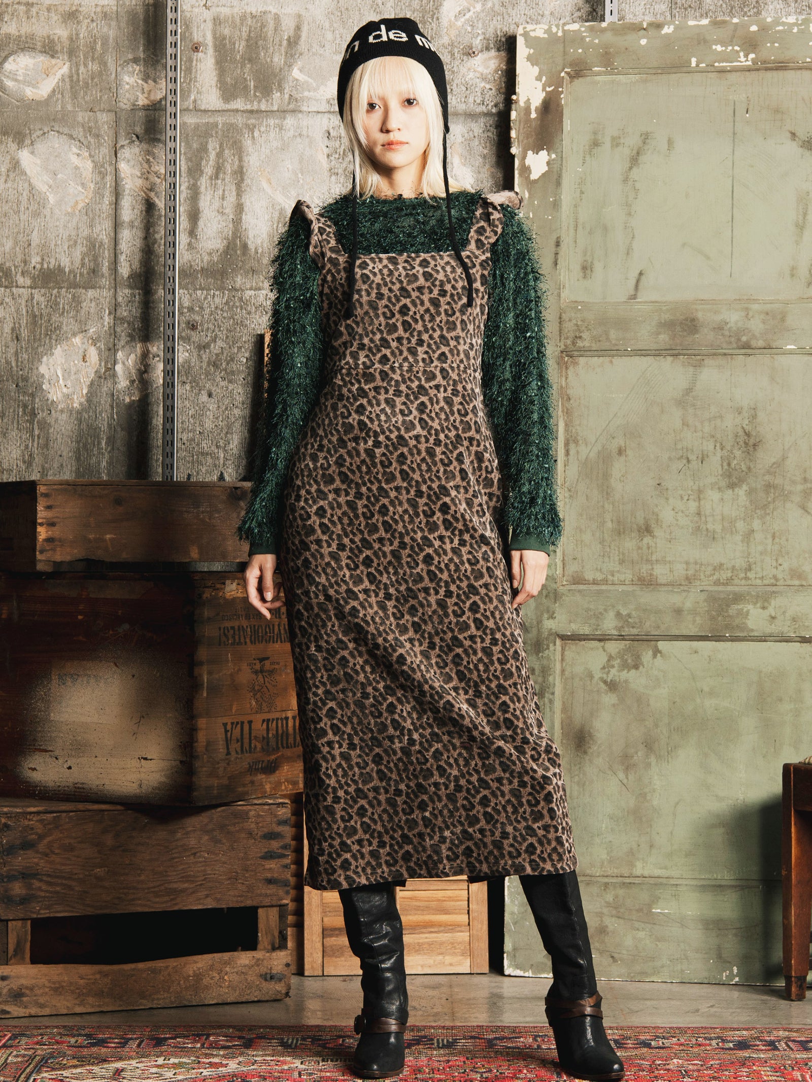 2色展開】Meridian レオパード柄 ベロア ノースリーブワンピース