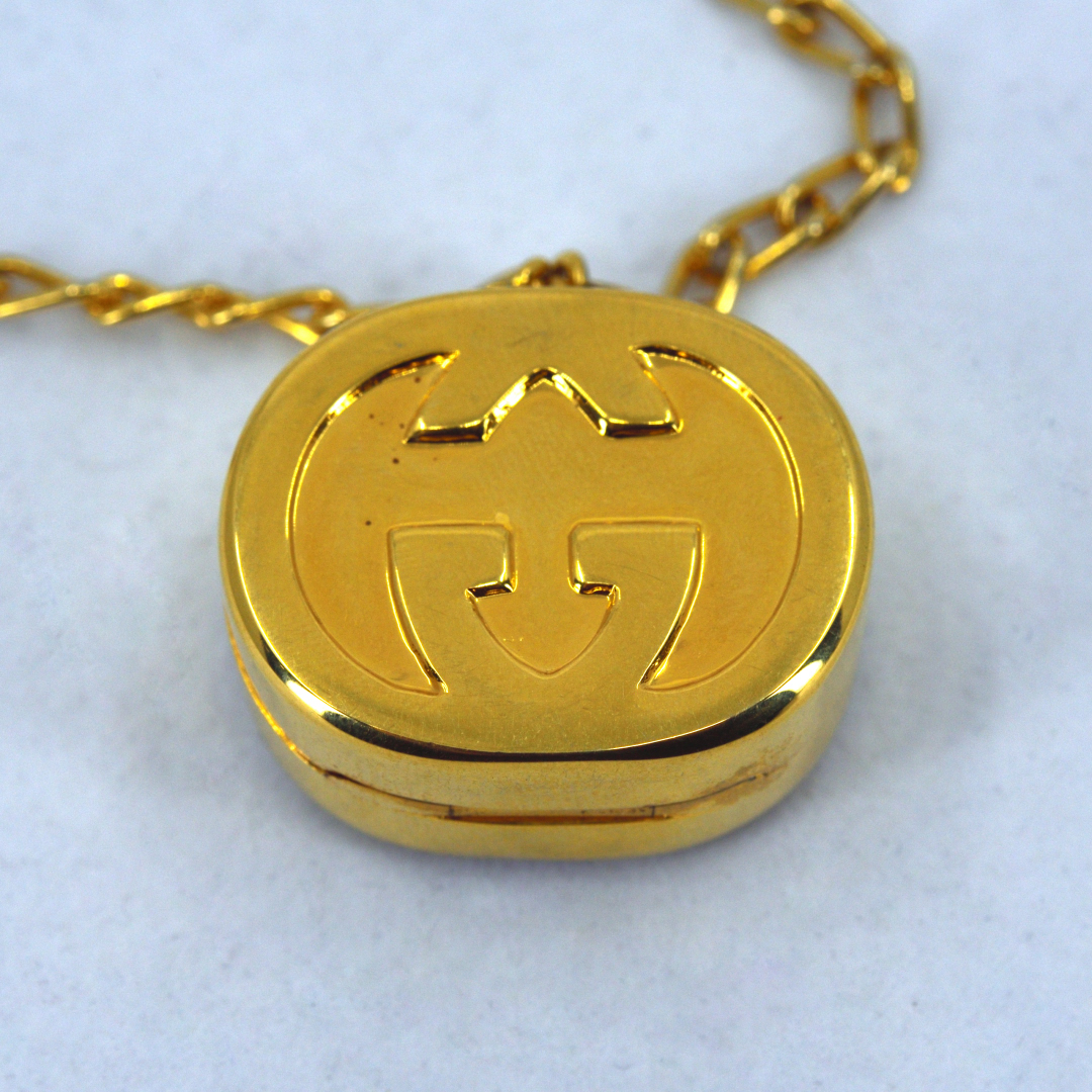 GUCCI グッチ ロッキング ピルケース ロングネックレス | 中古通販