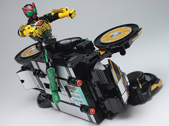 とろ＋ひまつぶし | 仮面ライダーオーズ：DXトライドベンダー [レビュー]