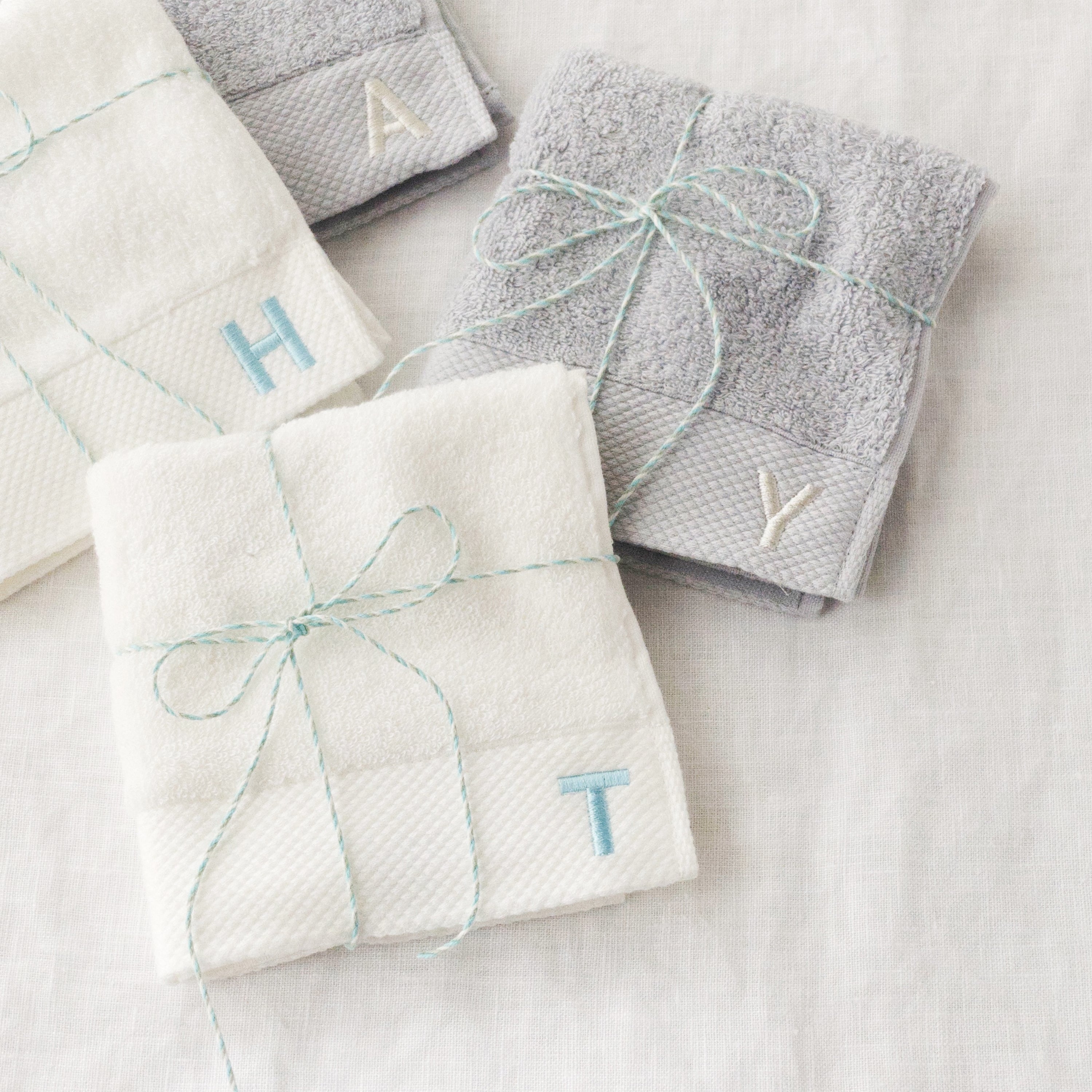 TMOC』カラーパレット タオルハンカチ5色セット（文字刺繍のみ