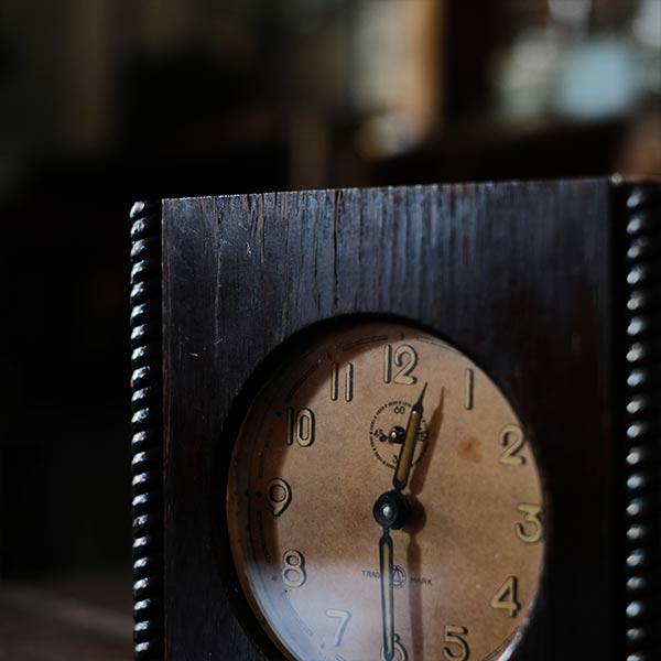 AICHI TOKEI 愛知時計 手巻き式掛け時計 – zakka store towi