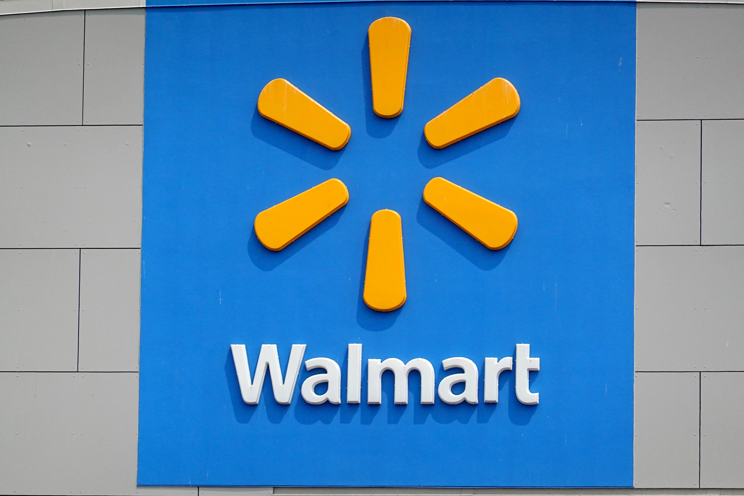 The Largest Walmart in America Can Be Found in Albany NY
