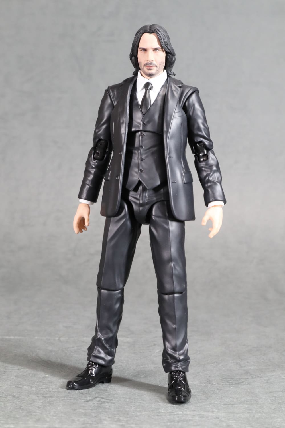 MAFEX JOHN WICK (JOHN WICK:CHAPTER4) レビュー | TOYHOUND