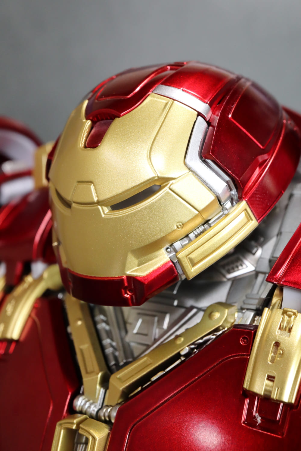 DLX Iron Man Mark 44 “Hulkbuster” （DLX アイアンマン・マーク44