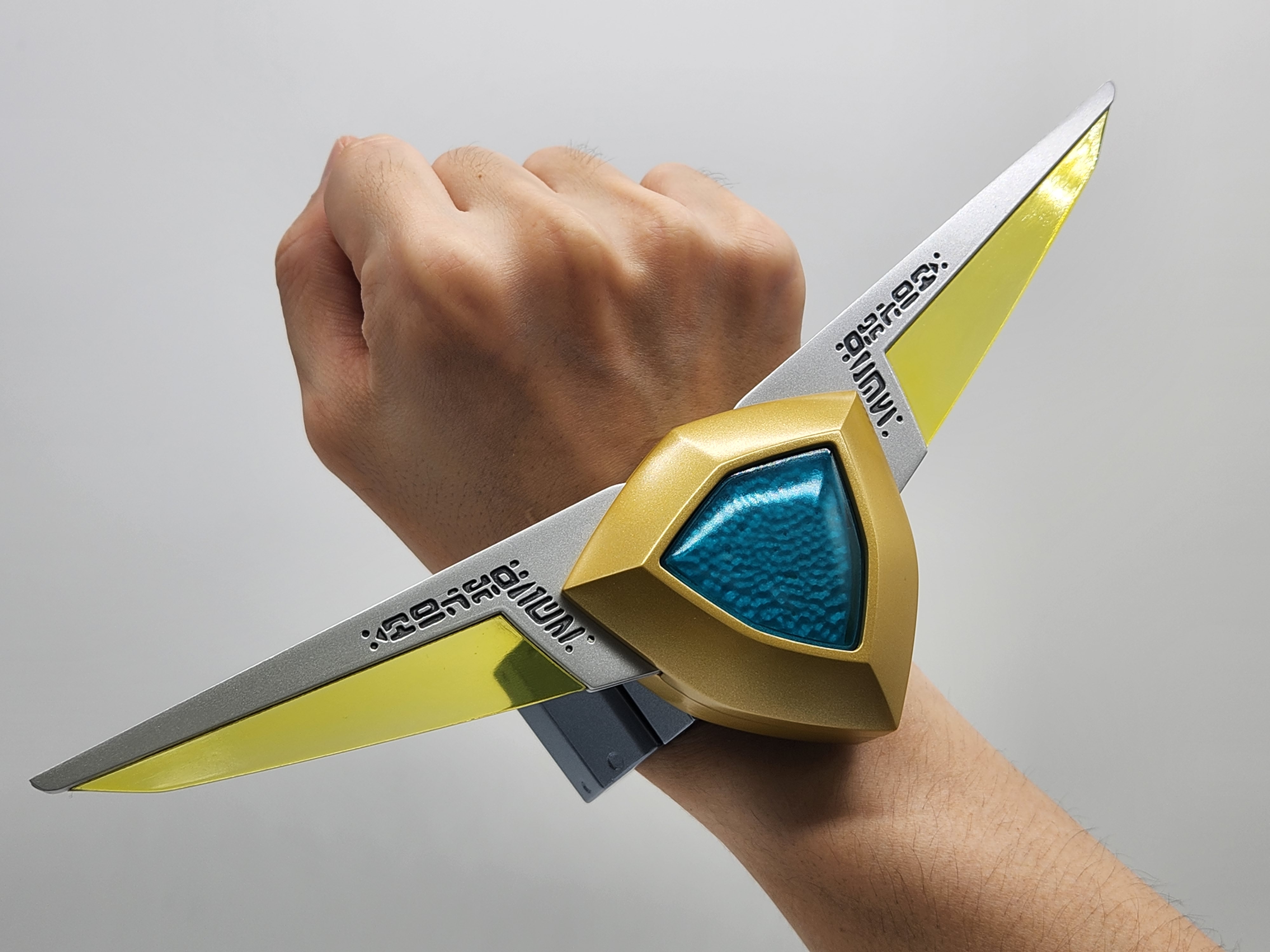 ウルトラマン玩具ブログVol.64 アグレイター25年目の再誕秘話