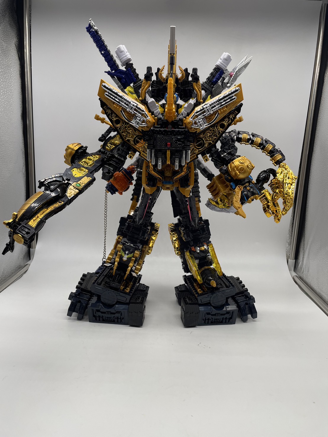 スーパー戦隊開発ブログvol.197 DXキングコーカサスカブトをご紹介