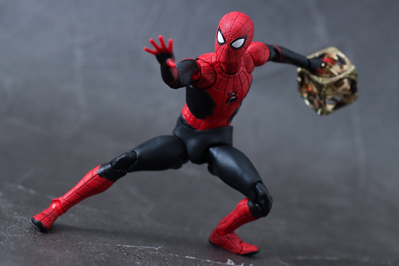 MAFEX スパイダーマン アップグレードスーツ（『スパイダーマン：ノー