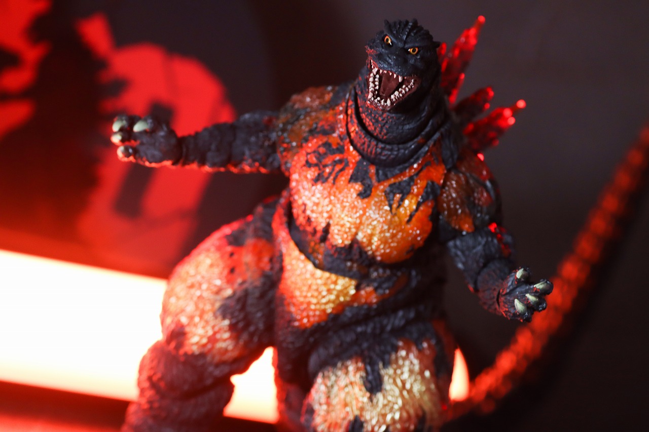 S.H.モンスターアーツ ゴジラ（1995／バーニングゴジラ） 70周年特別