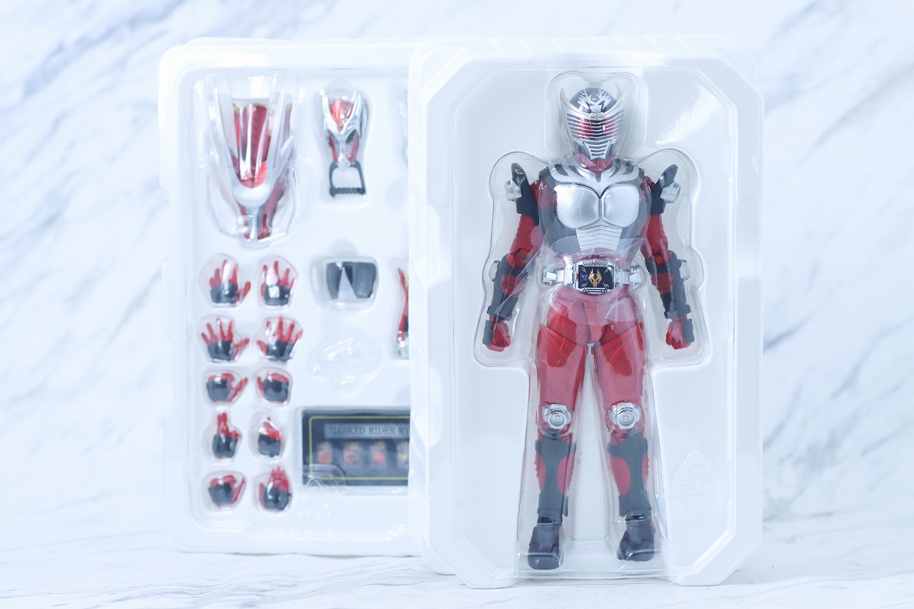 S.H.フィギュアーツ 真骨彫製法 仮面ライダー龍騎 レビュー | トイハコ