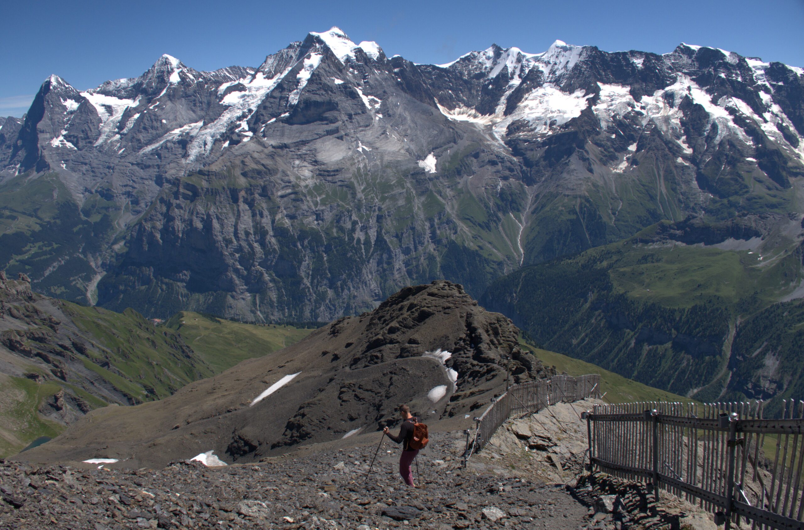 ヨーロッパアルプス ベルナーオーバーラント山群トレッキング・登山