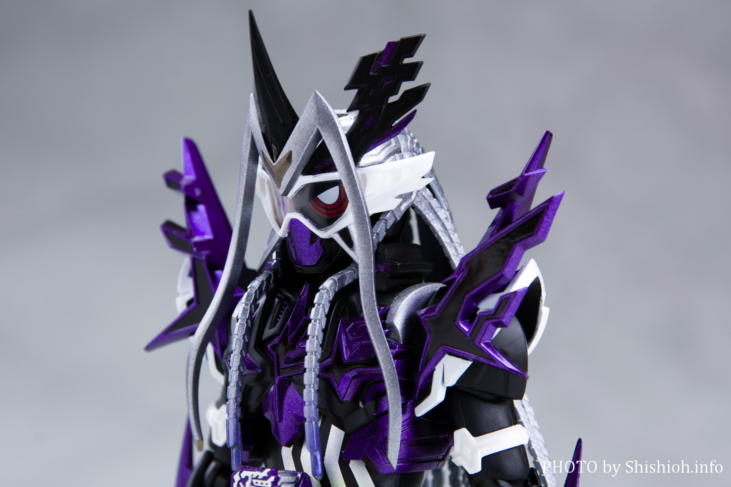 レビュー】S.H.Figuarts 仮面ライダーゲンム 無双ゲーマー