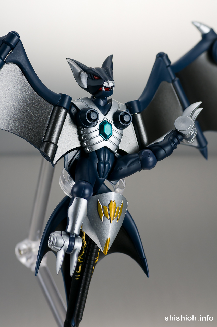 レビュー】S.H.Figuarts 仮面ライダーナイト＆ダークウイングセット