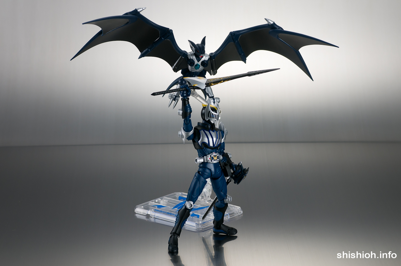 レビュー】S.H.Figuarts 仮面ライダーナイト＆ダークウイングセット