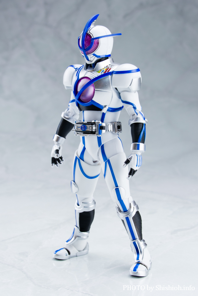 レビュー】S.H.Figuarts（真骨彫製法） 仮面ライダーサイガ