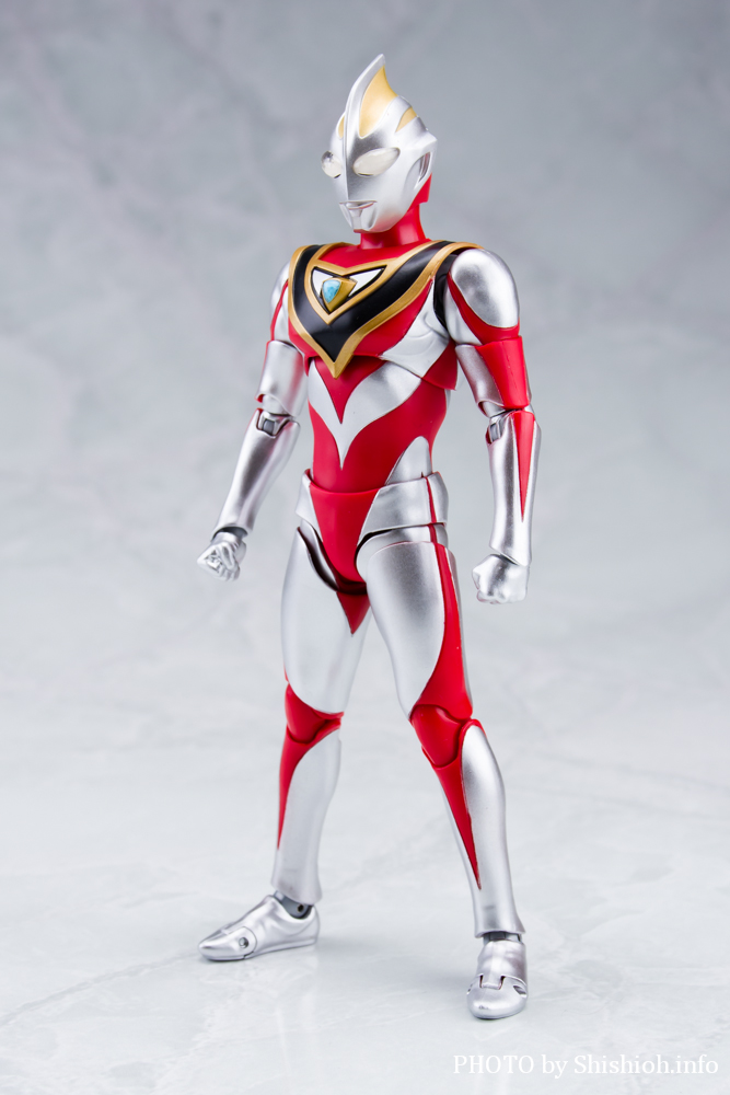 徹底レビュー】S.H.Figuarts（真骨彫製法） ウルトラマンガイア（V2）