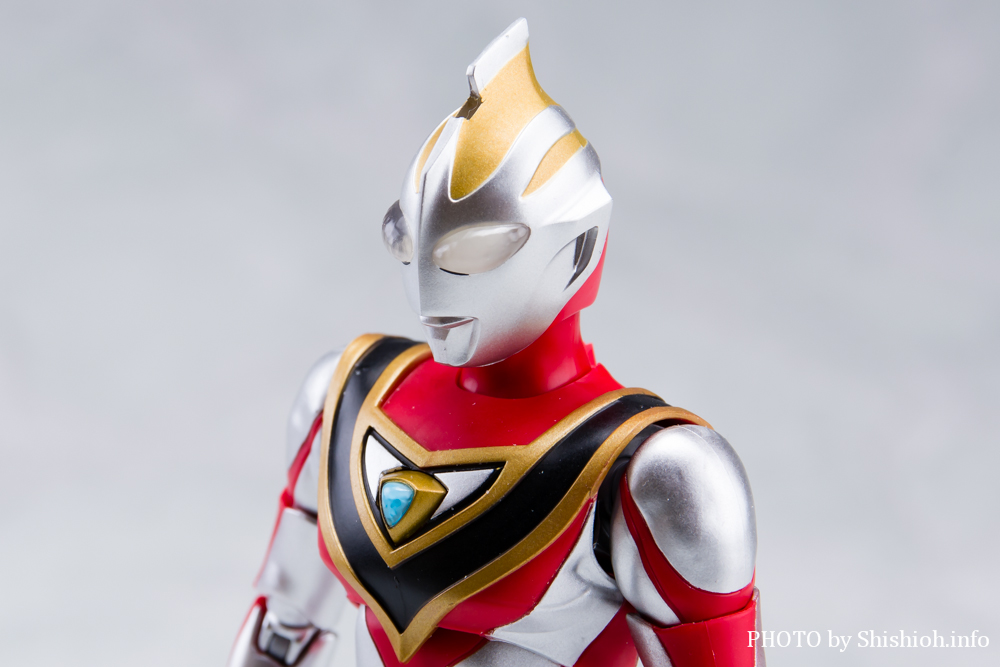 徹底レビュー】S.H.Figuarts（真骨彫製法） ウルトラマンガイア（V2