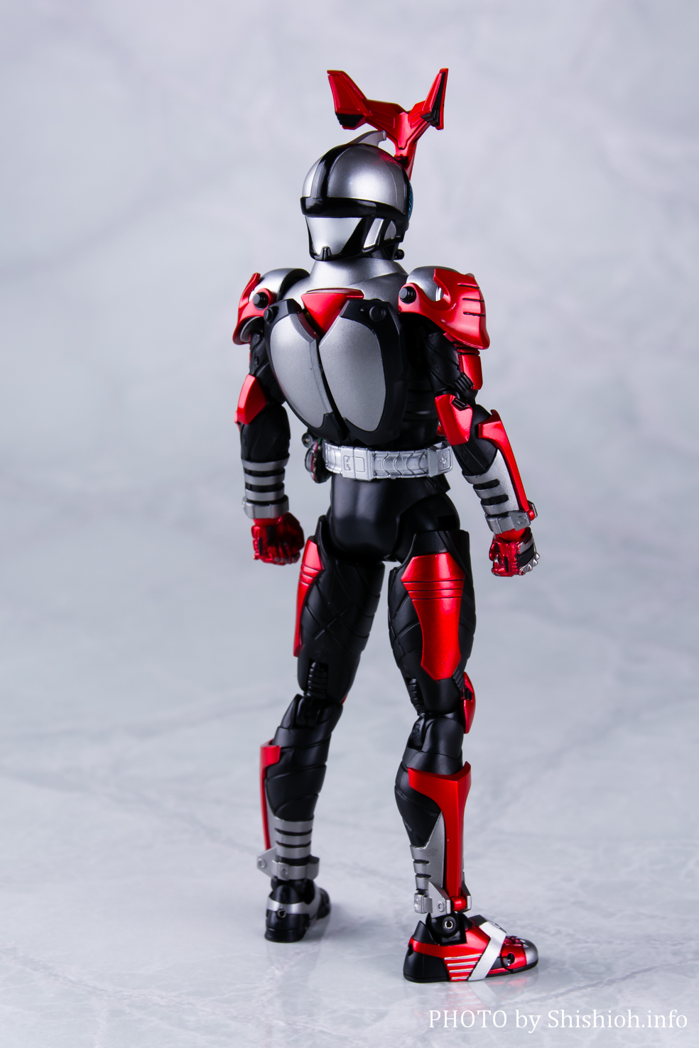 レビュー】S.H.Figuarts（真骨彫製法） 仮面ライダーカブト ハイパー
