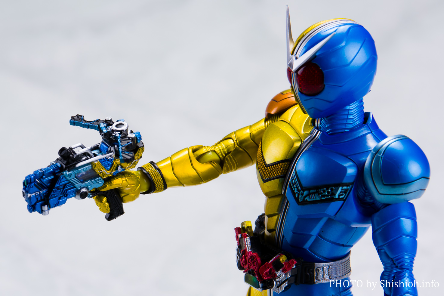 レビュー】 S.H.Figuarts（真骨彫製法） 仮面ライダーW ルナトリガー